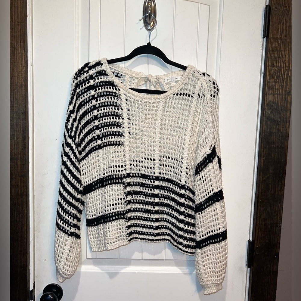 Blu Pepper Ivory & Black Patterned Loose-Knit Sweater with